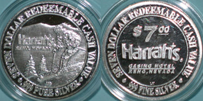 Skier, Small $7, 3 Button, Mountains smooth, Part Reeded Strike (HArenv-011